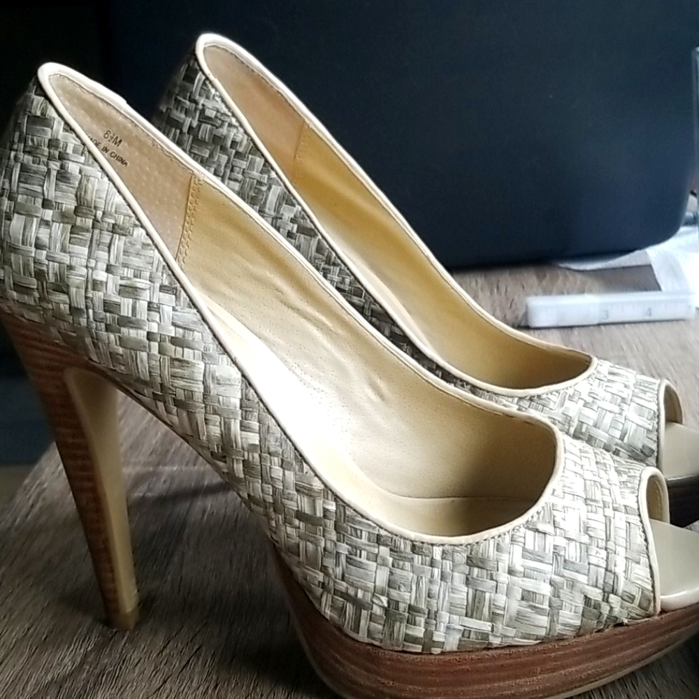 Peep toe heels